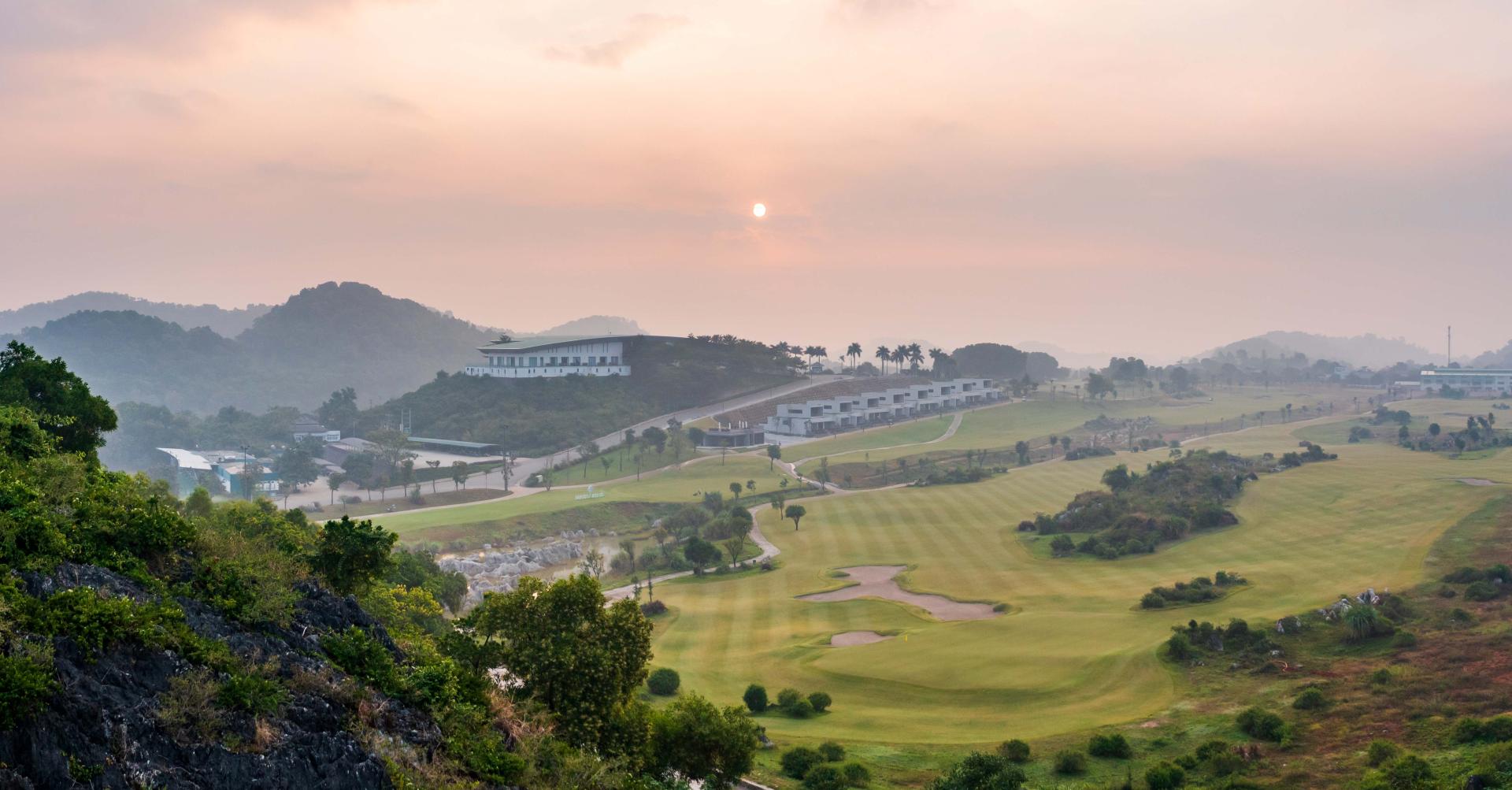 로얄 닌빈 골프장